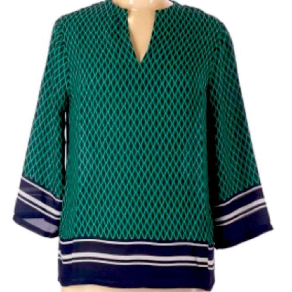 Violet + Claire Color Block Diamond Pattern Blouse